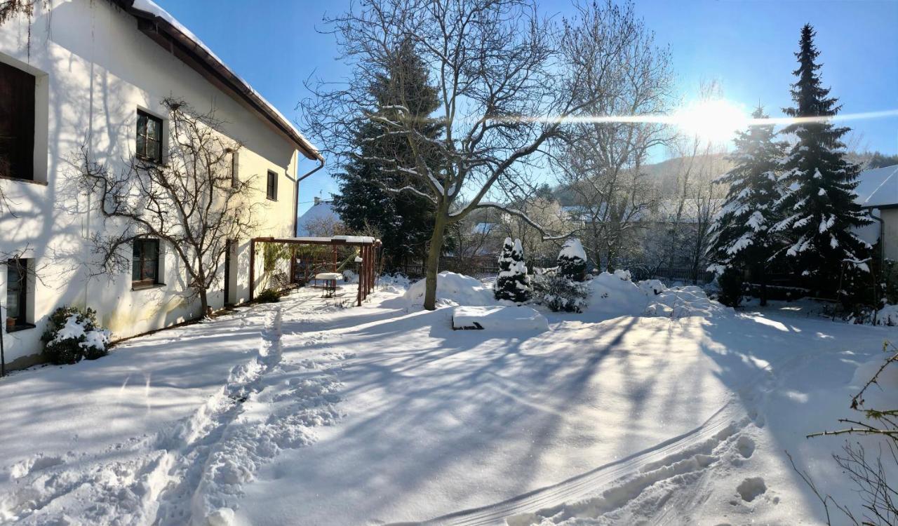 Pokoje V Chalupe Pod Milesovkou Velemin Esterno foto